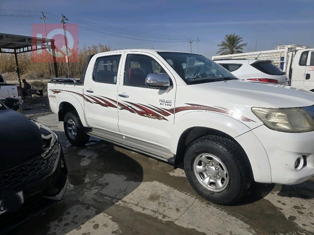 تويوتا هايلوكس